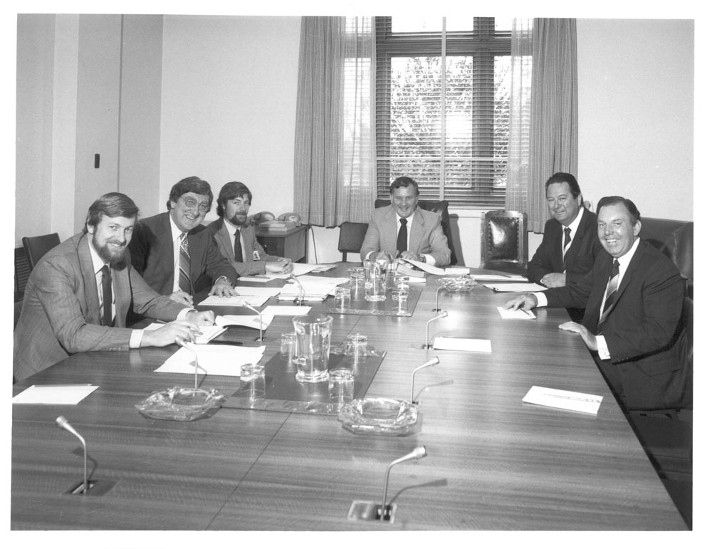 Standing Committee on Finance and Government Operations, 1 July 1981. L-R: Senators Gareth Evans and Austin Lewis, Tim Mackey [Secretary], Senators Peter  Rae [Chair], Reg Withers and Douglas McClelland.