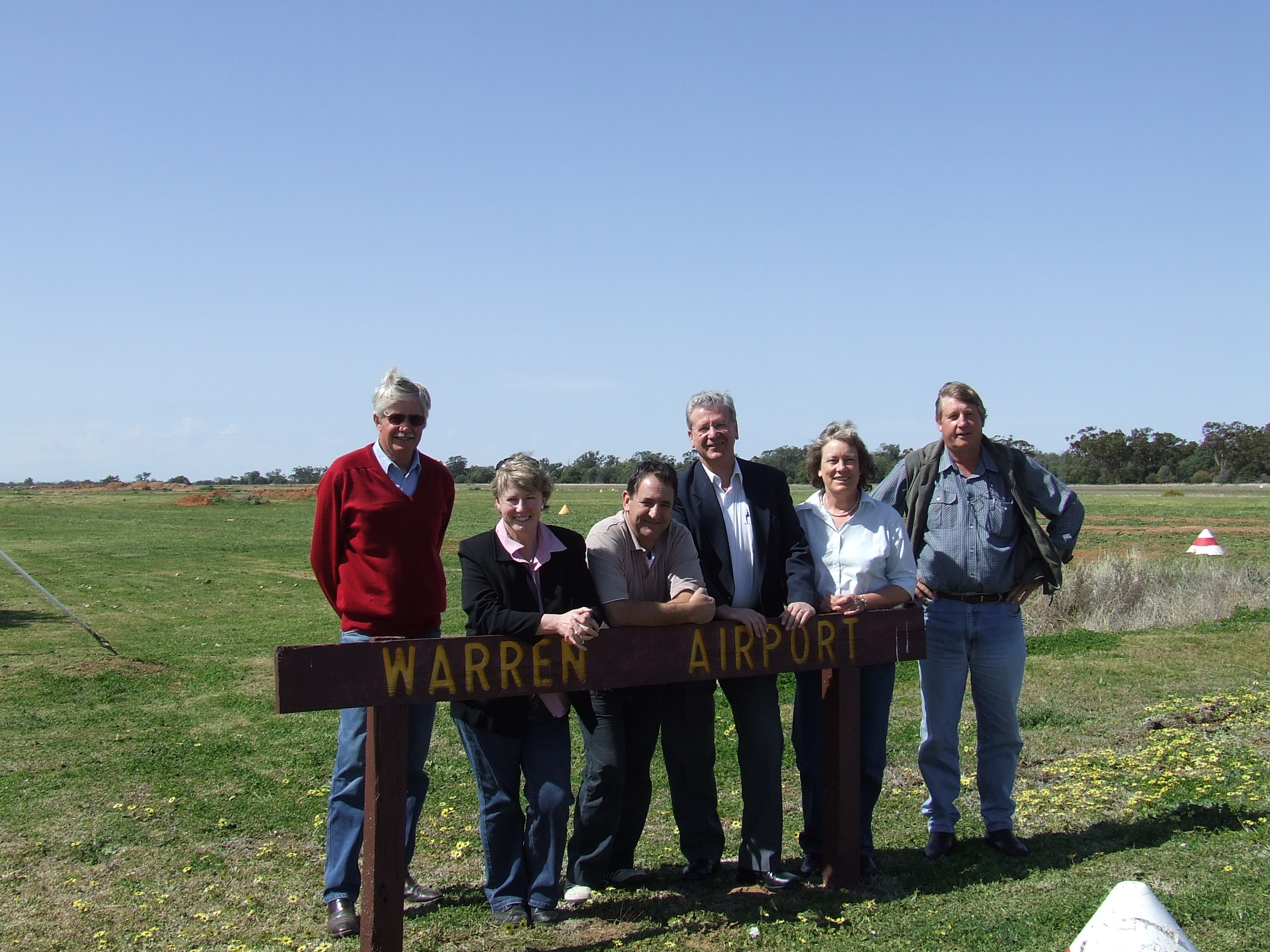 \x3cp\x3eMembers of the Standing Committee on Rural and Regional Affairs and Transport with officers from the Warren Shire Council at Warren airport during a visit to the town for the committee\'s inquiry into climate change and the Australian agricultural sector, 12 September 2008. L-R: Councillor Rex Wilson [Mayor, Warren Shire Council], Senators Christine Milne, Glenn Sterle and Kerry O\'Brien, Dr Christine Jones and Ashley Wielinga [General Manager, Warren Shire Council].\x3c/p\x3e