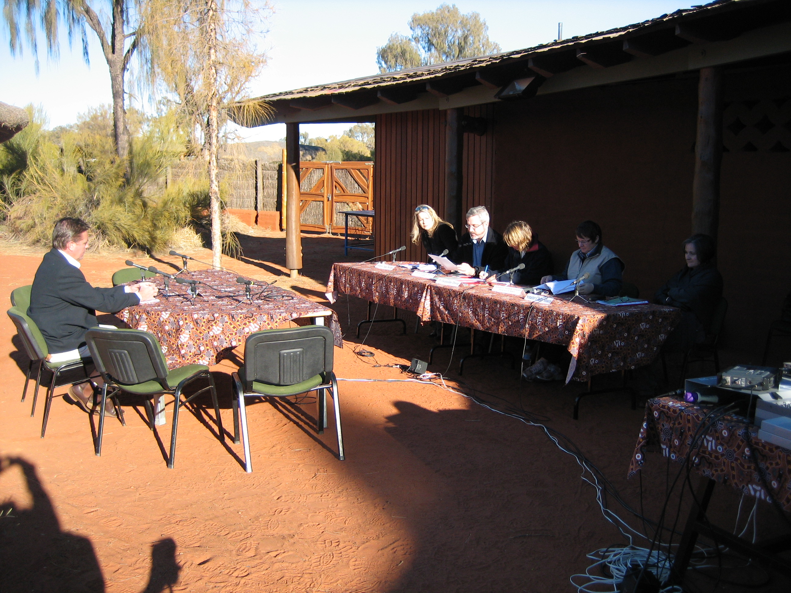 \x3cp\x3eCommittee members hearing evidence from Gareth Boyte, General Manager of Voyages Hotels and Resorts, 28 June 2006. Seated on right, L-R: Senators Dana Wortley and Andrew Bartlett [Chair], Dr Jacqueline Dewar [Acting Secretary], Senators Judith Adams [Deputy Chair] and Claire Moore.\x3c/p\x3e