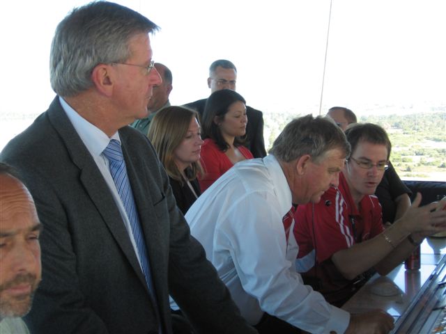 \x3cp\x3eRural and Regional Affairs and Transport References Committee inspecting the Airservices Australia facilities at Perth Airport, 27 April 2010.\x3c/p\x3e
